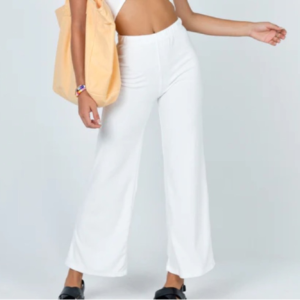 Princess Polly Latiana White High Waisted Flare Leg Pants Size 4